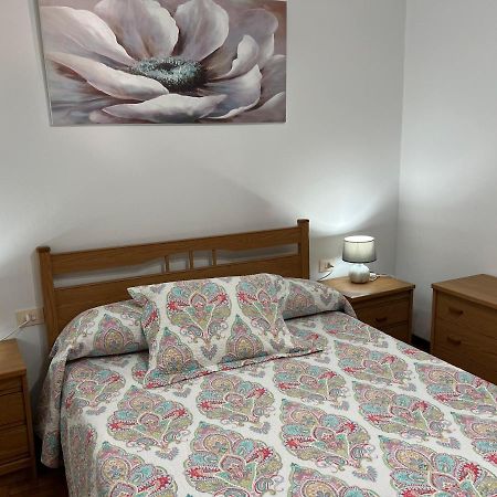 Apartamentos Playa De La Concha Porto de Espasante Dış mekan fotoğraf