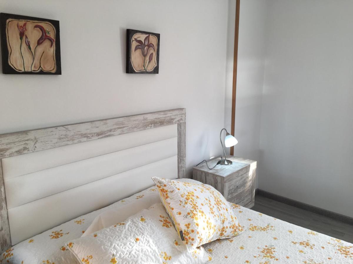 Apartamentos Playa De La Concha Porto de Espasante Dış mekan fotoğraf