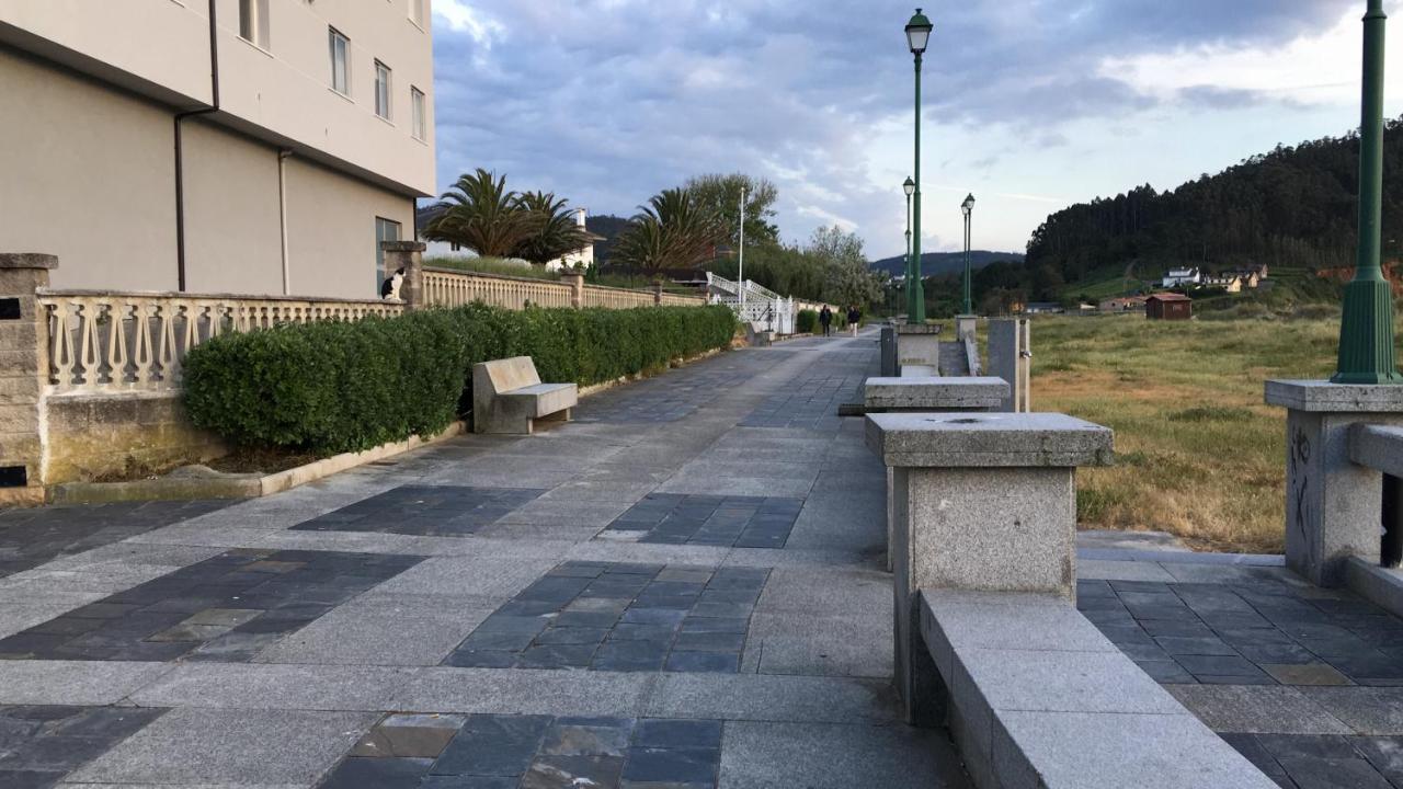 Apartamentos Playa De La Concha Porto de Espasante Dış mekan fotoğraf