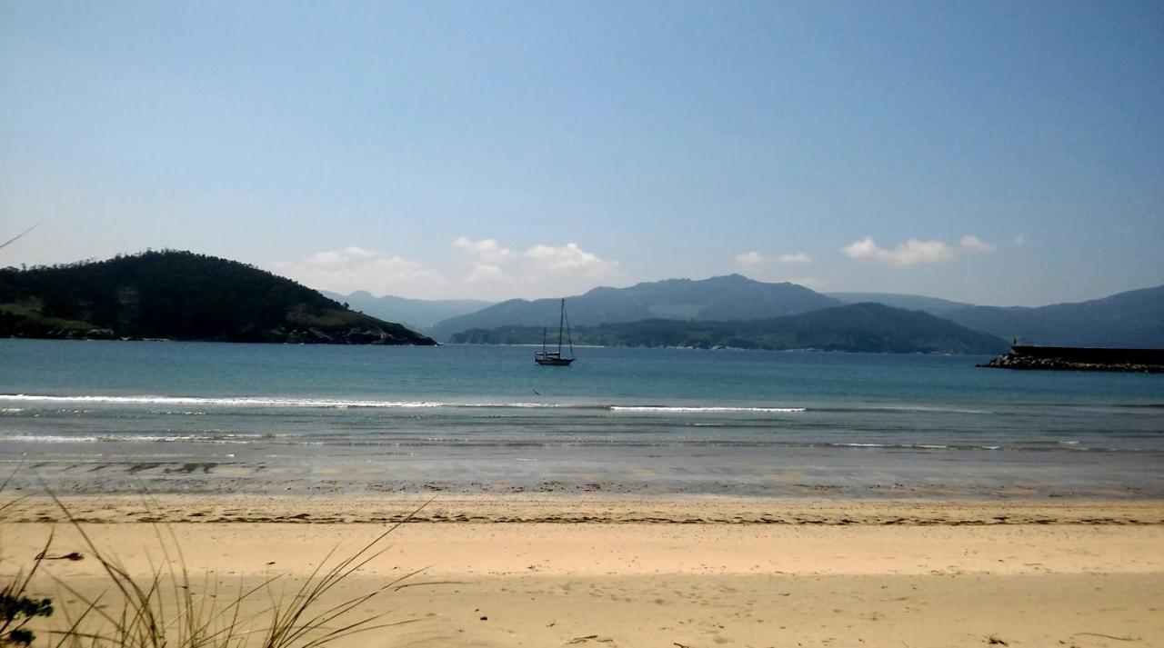 Apartamentos Playa De La Concha Porto de Espasante Dış mekan fotoğraf